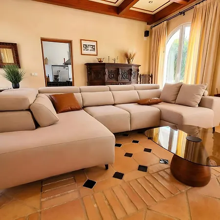 Iris Benalup - Casas Viejas
